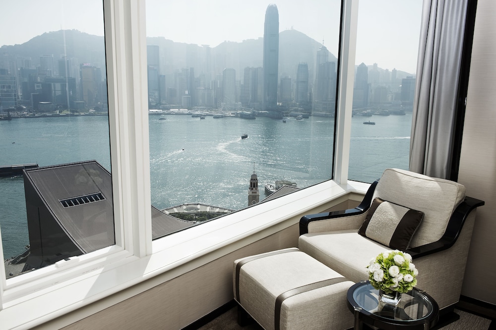 The Peninsula Hong Kong 12/44