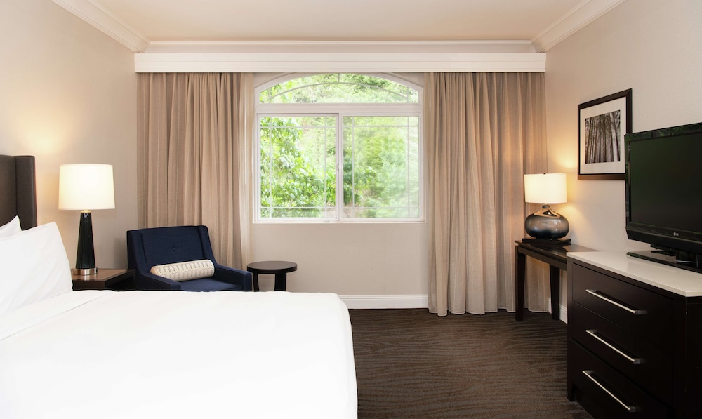 Hilton Santa Cruz/Scotts Valley 25/75