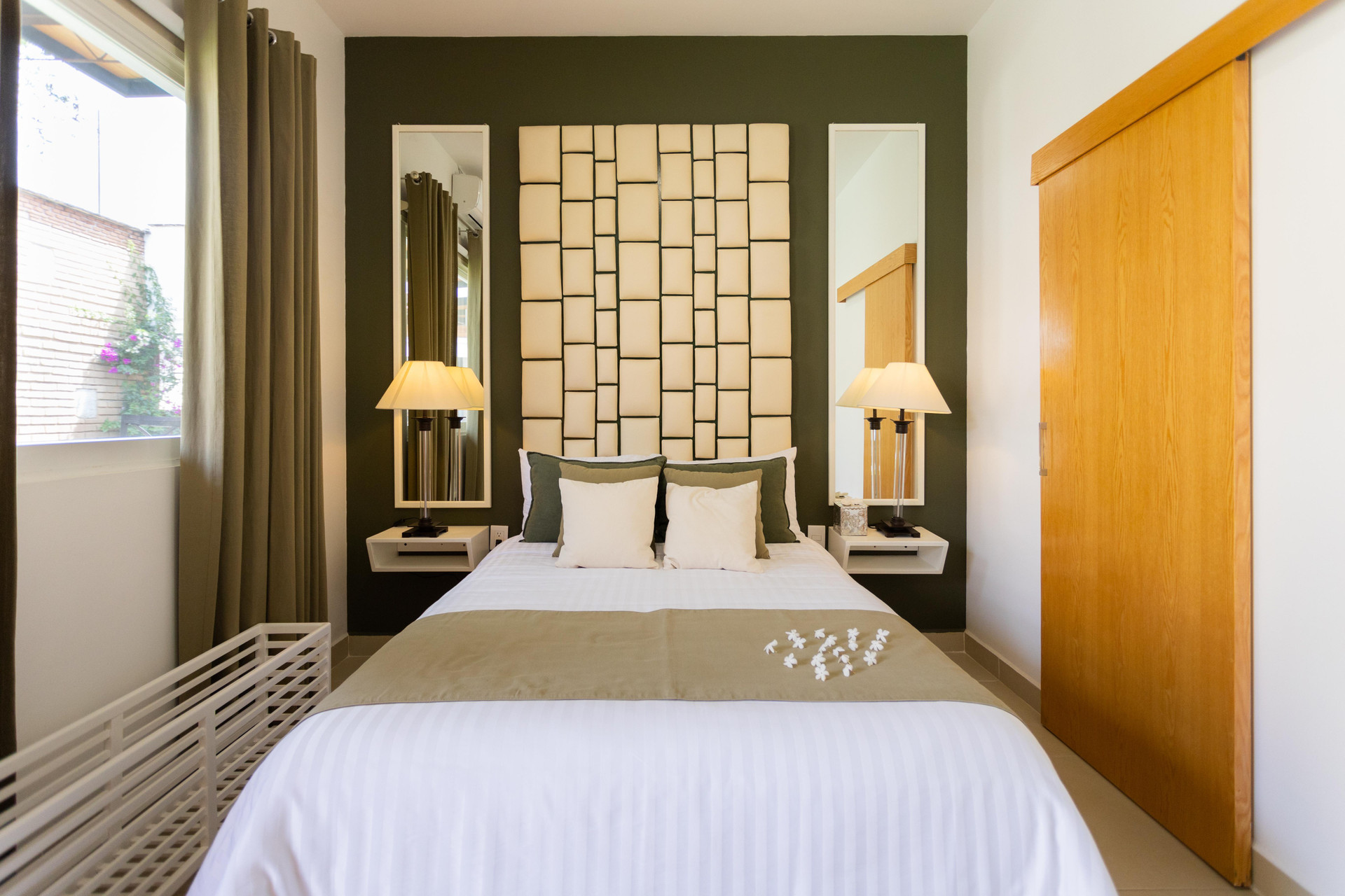 Jazm, Double Bed