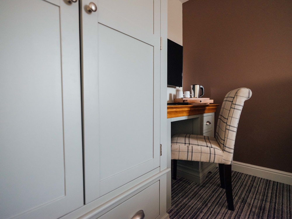The Bell Inn 50/50