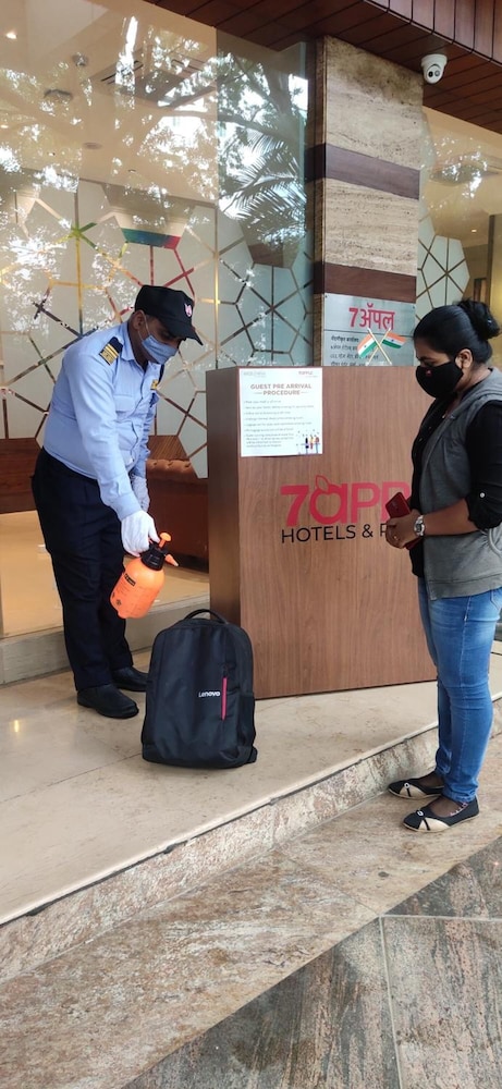 7 APPLE HOTEL VIMANNAGAR, PUNE 14/52