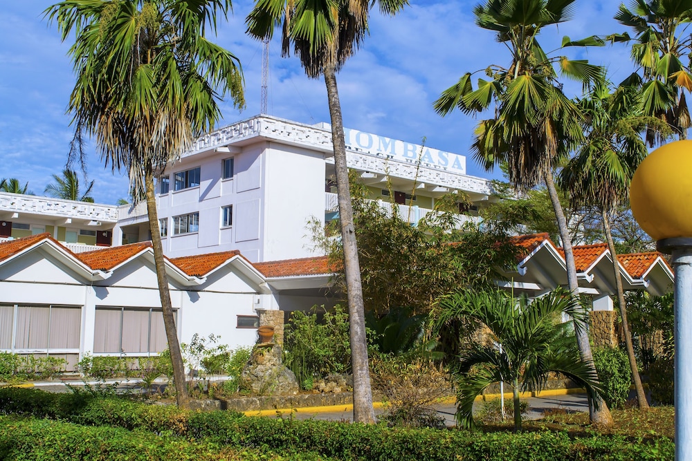 Mombasa Beach Hotel 28/39
