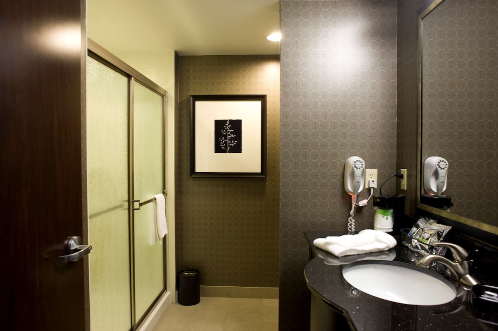 Hampton Inn and Suites Tupelo Barnes Crossing 15/50