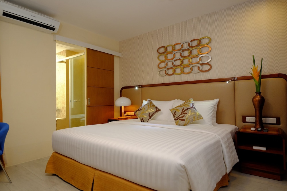 One Central Hotel 6/41