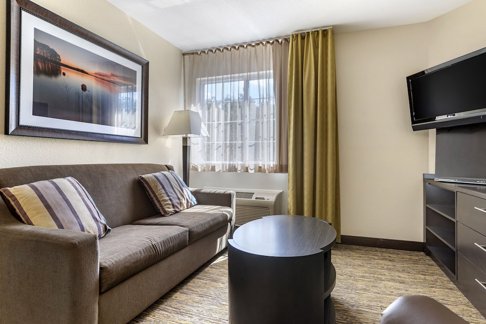Candlewood Suites Alabaster 35/50
