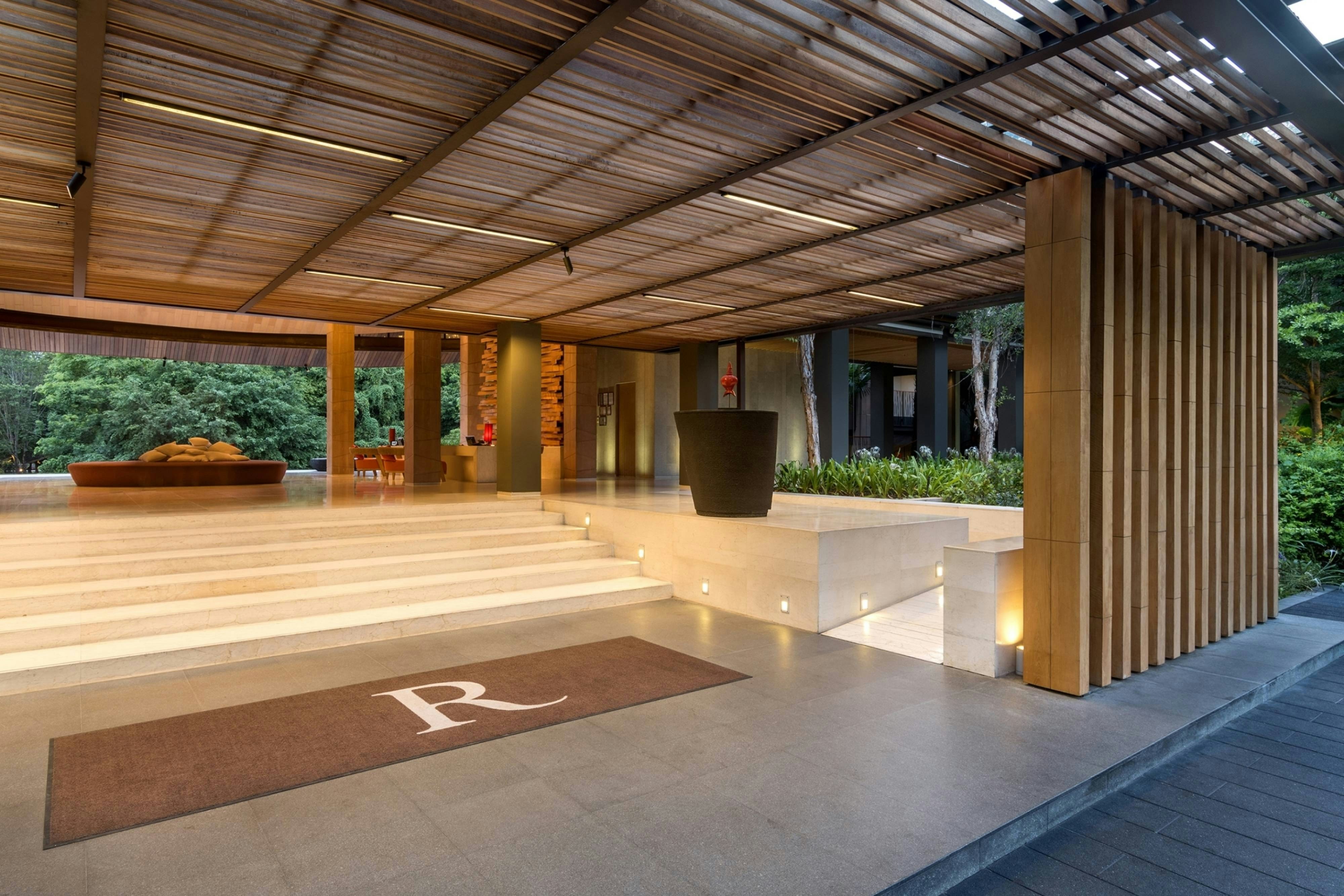 Renaissance Phuket Resort And Spa 10/50