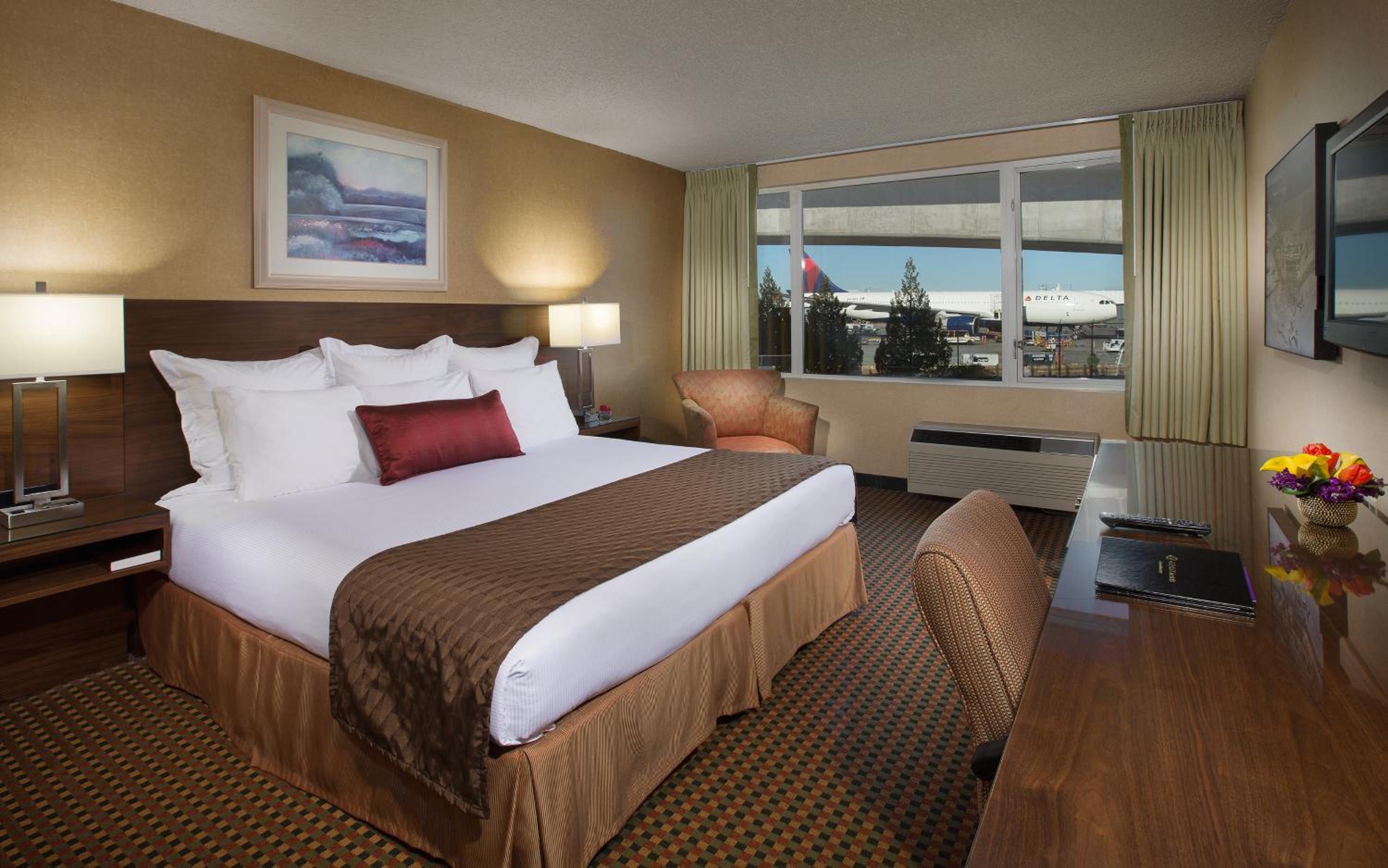 Coast, King Bed