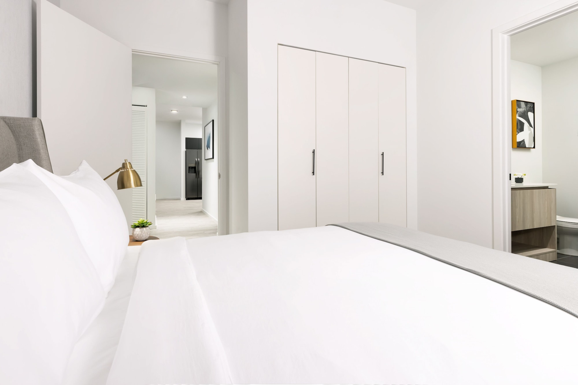 3 BEDROOMS, SUITE, KING AND QUEEN BED, QUEEN BED, OCEAN VIEW