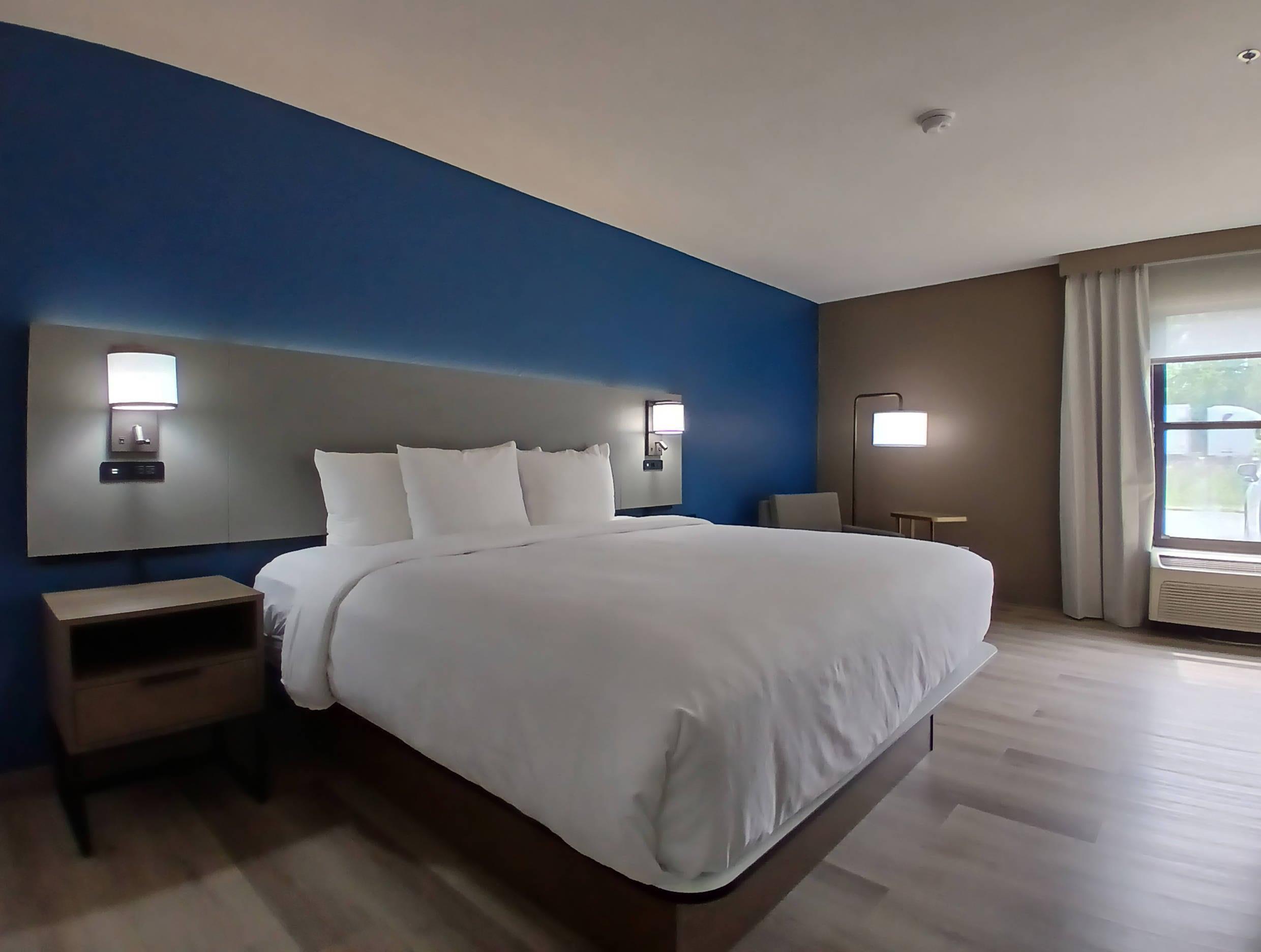 Upgrade, King Bed