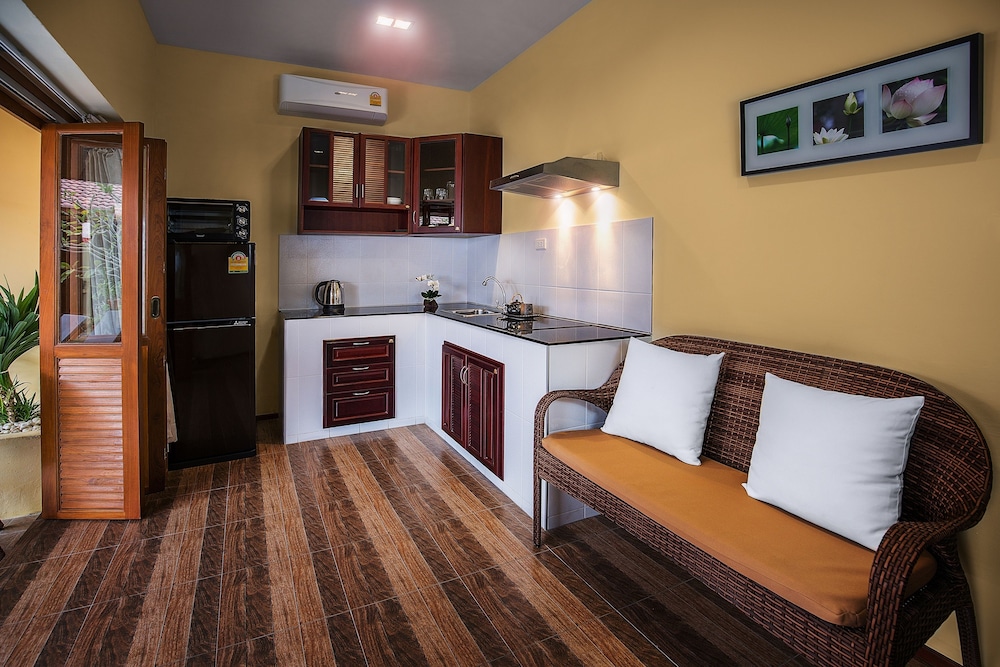 Taratai Villa 28/57