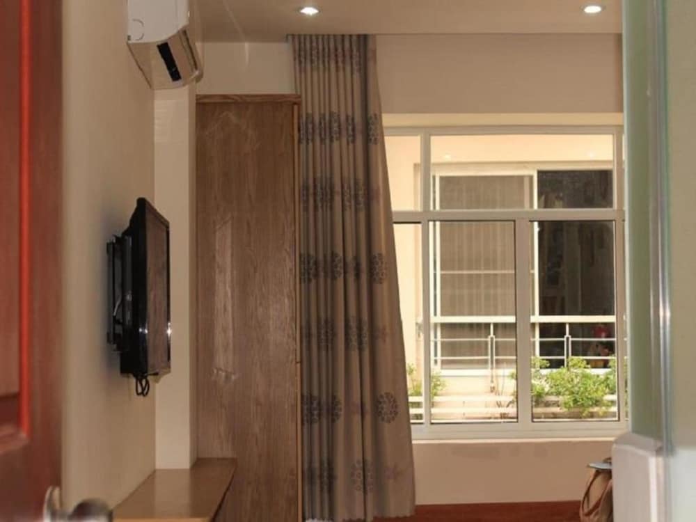 Ailen Garden Hotel 41/48
