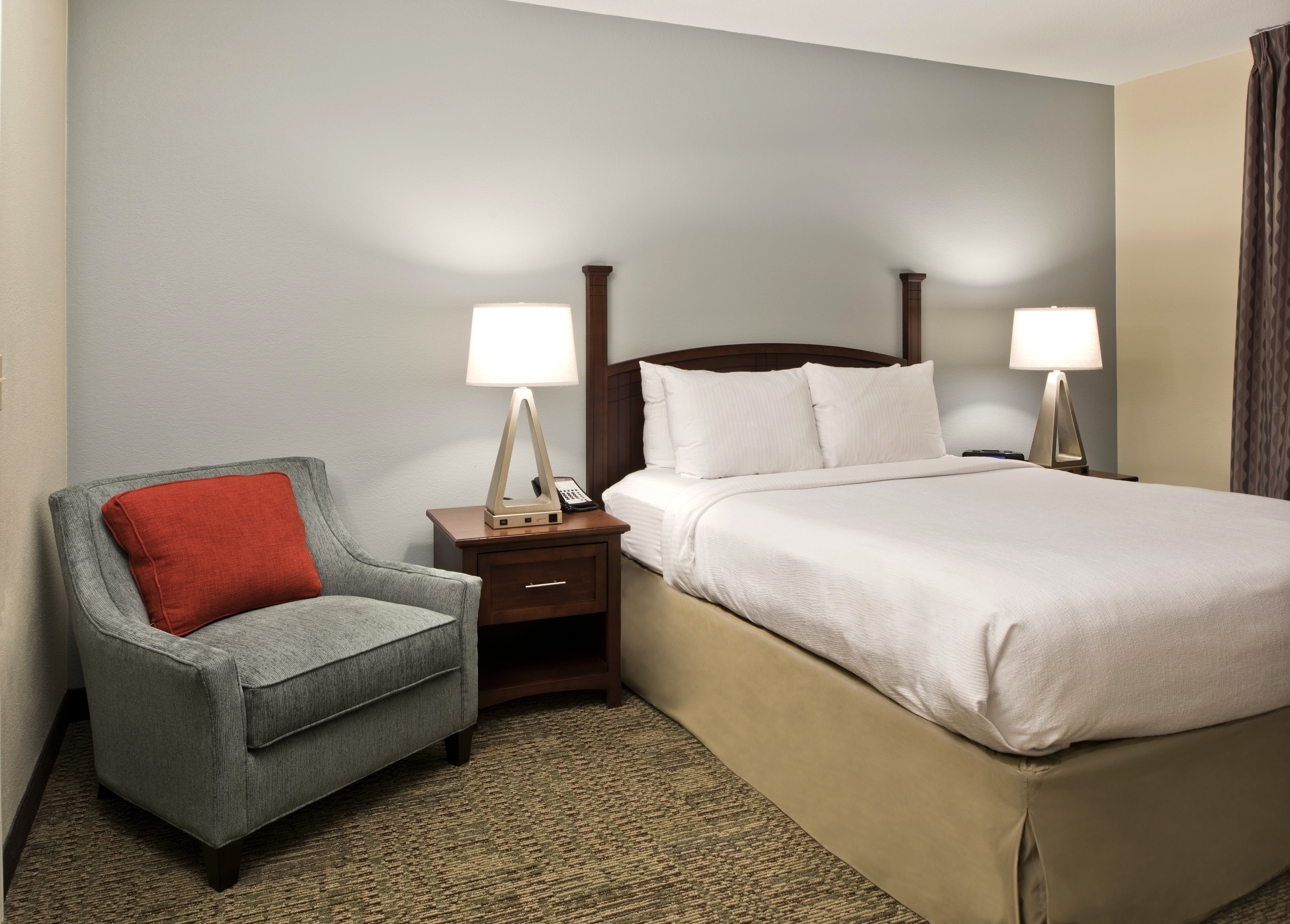 Staybridge Suites Charlotte Ballantyne 24/70