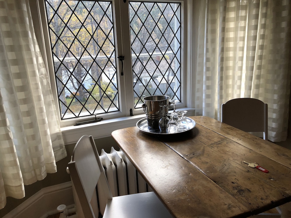 Leaside Manor By The Leaside Group 33/48
