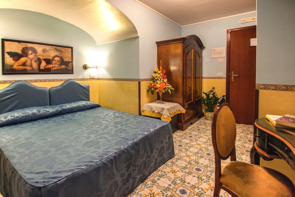 Hotel Amalfi 15/79