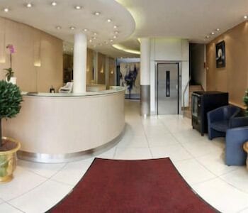 Ours Blanc Place Victor Hugo 8/67