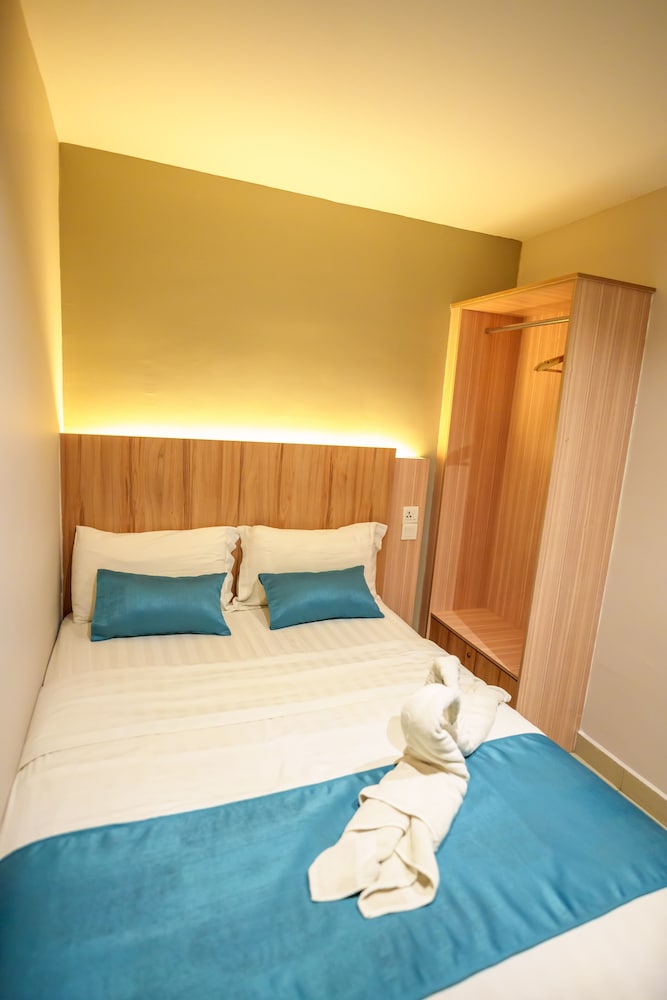 Alaxis Hotel 26/57