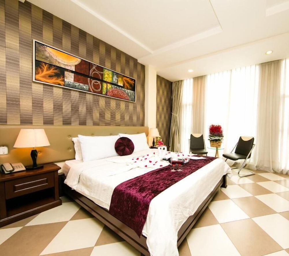 Quy Hung Hotel 31/75