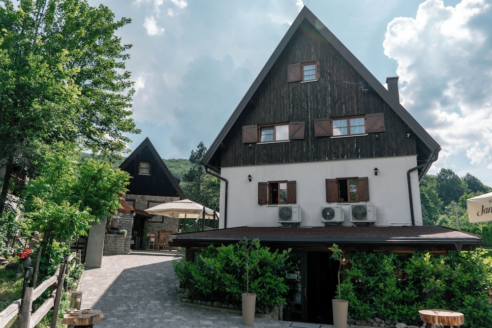 Rustic Lodge Plitvice 5/47