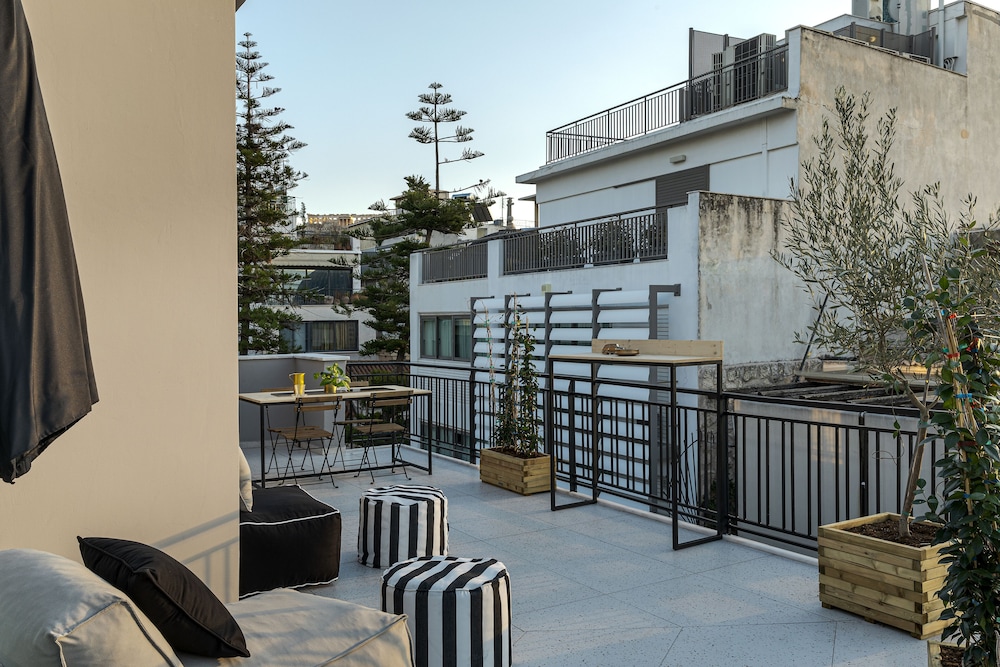 Clyde Athens by Nin&Bau 7/50