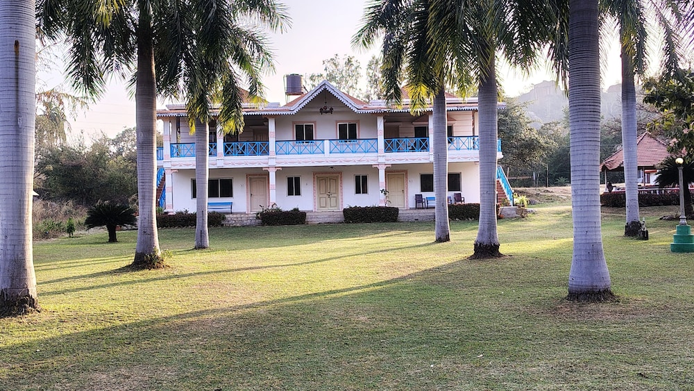 KISHKINDA HERITAGE RESORT 46/50