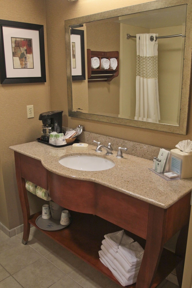 Hampton Inn Hampton Newport News Virginia 30/45
