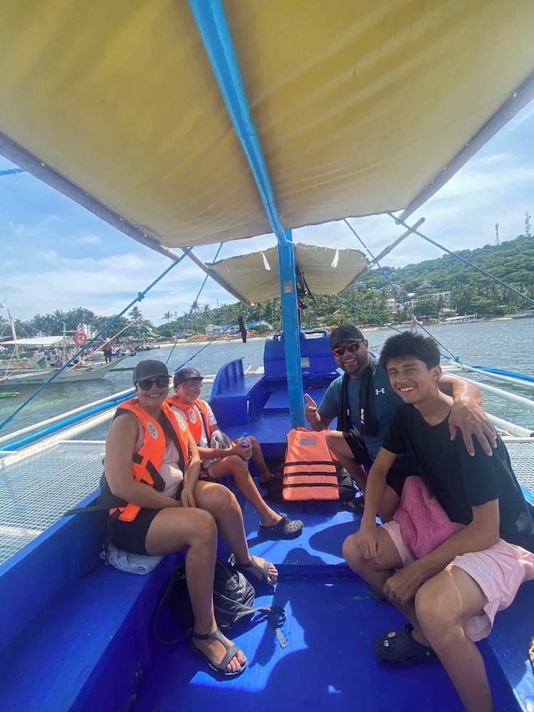 NIRVANA BEACH RESORT 24/50