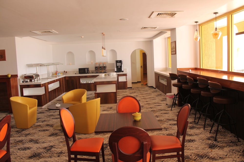 Hotel Belvedere Ghardaia 47/50