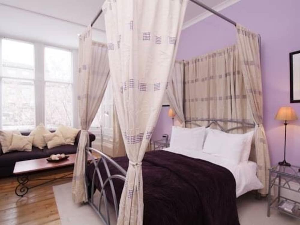 Southside Guest House 44/55
