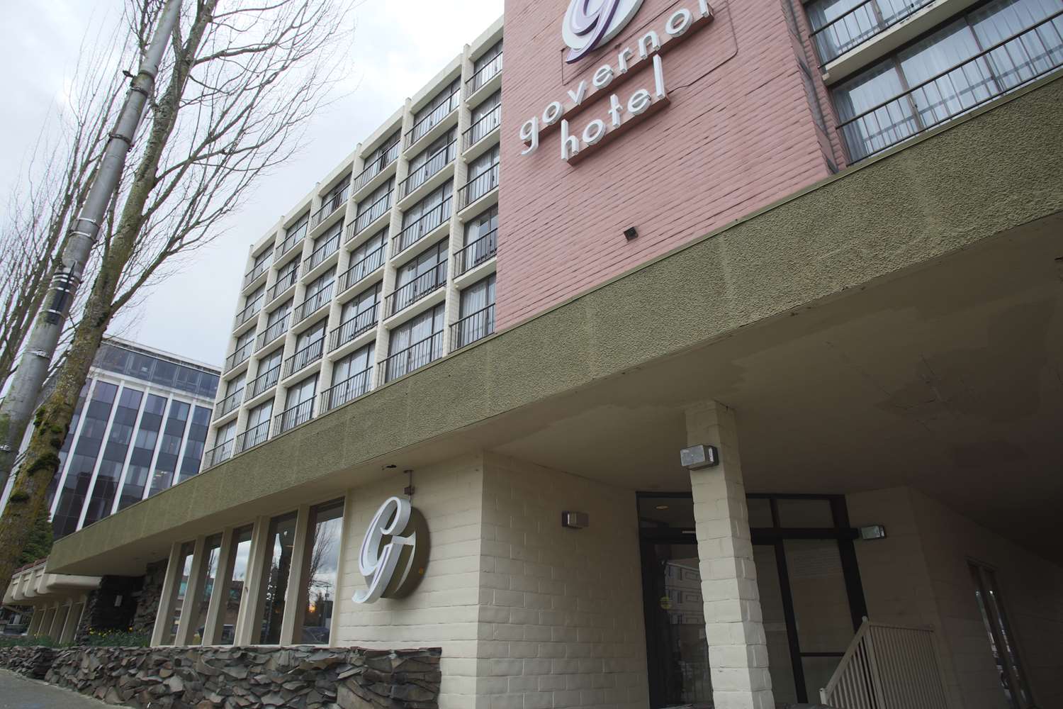 Red Lion Inn & Suites Olympia, Governor Hotel 9/37