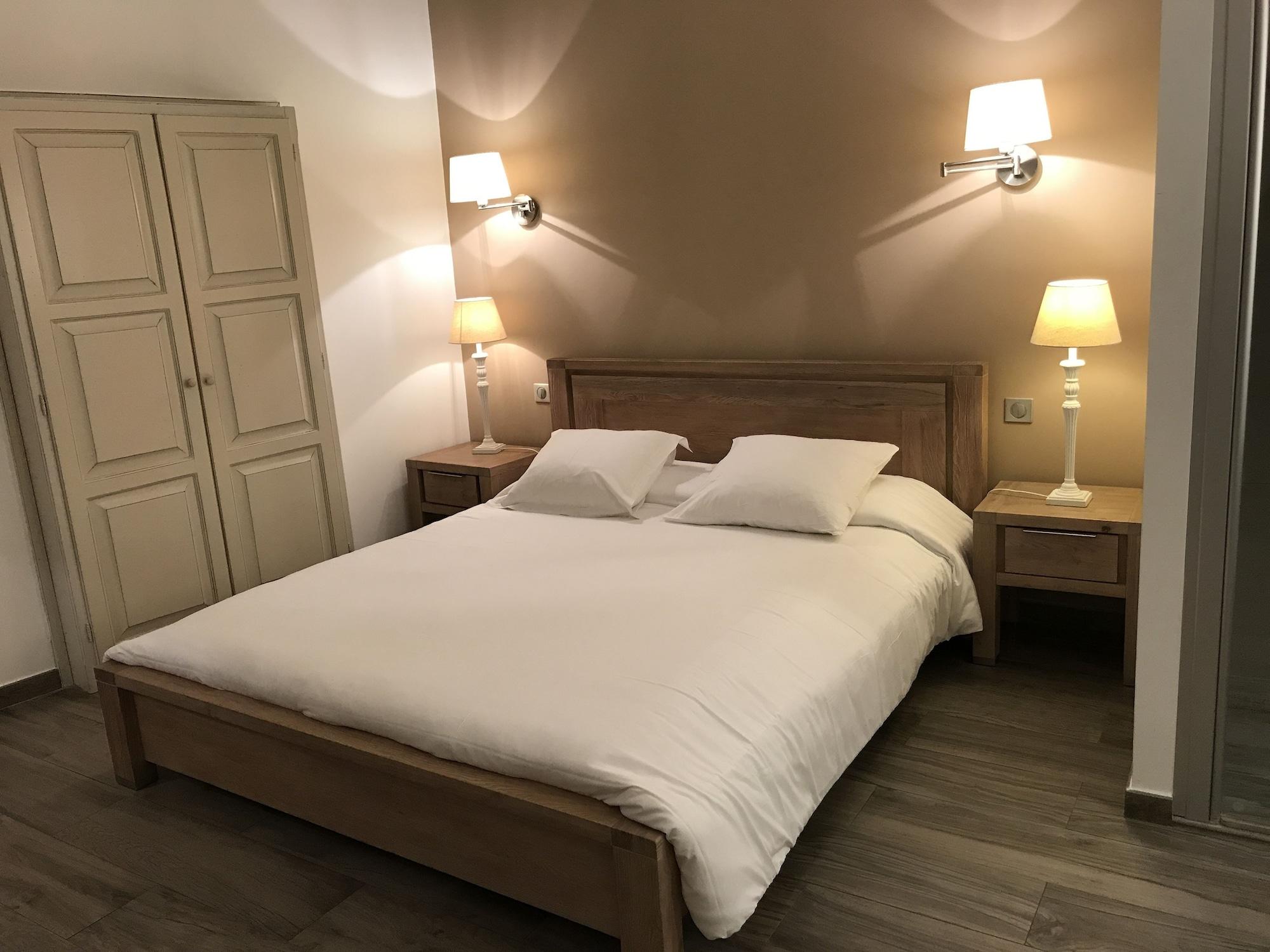 Hôtel Colomba 8/25