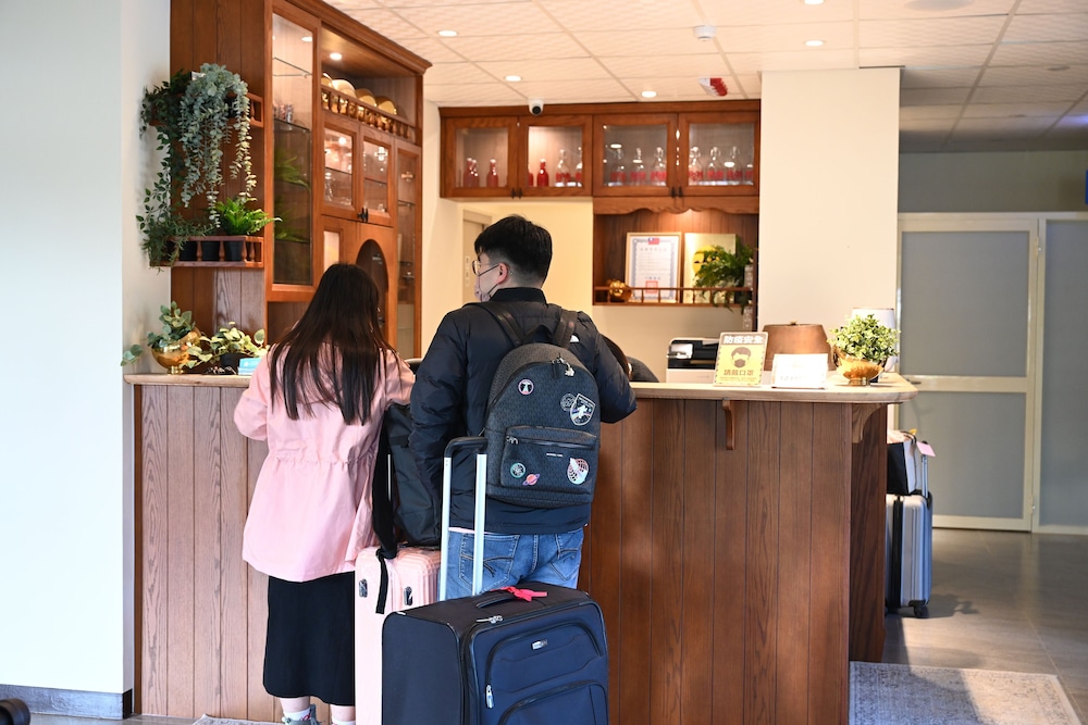 Lutel Hotel 4/100