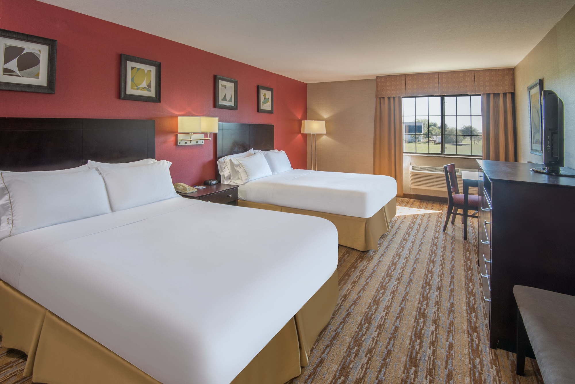 Standard, Twin Beds, Accessible