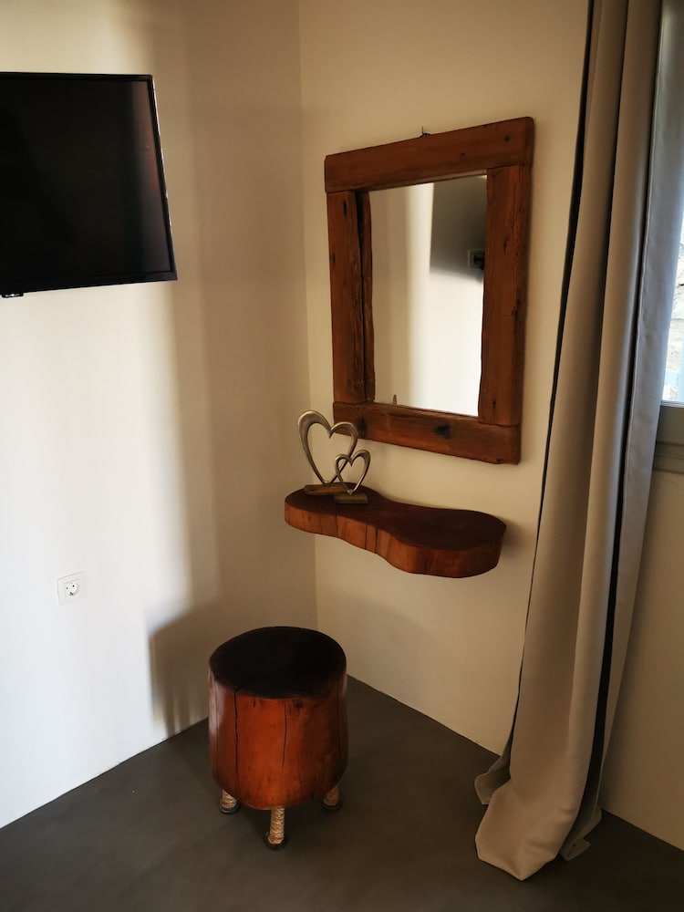 Niriides Apartaments 26/60