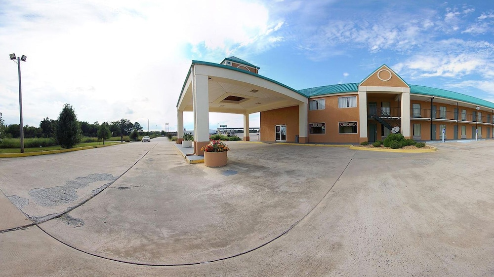 Econo Lodge Cullman South 22/25