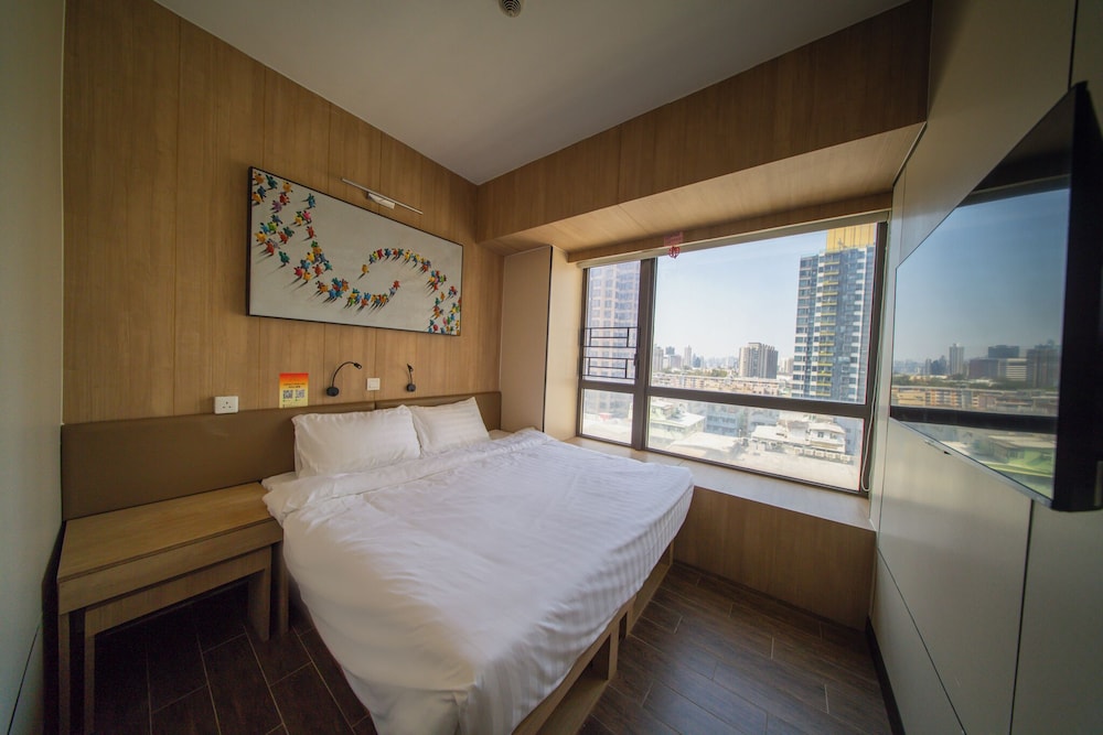 MIJ (Kai Tak) Hotel 31/64