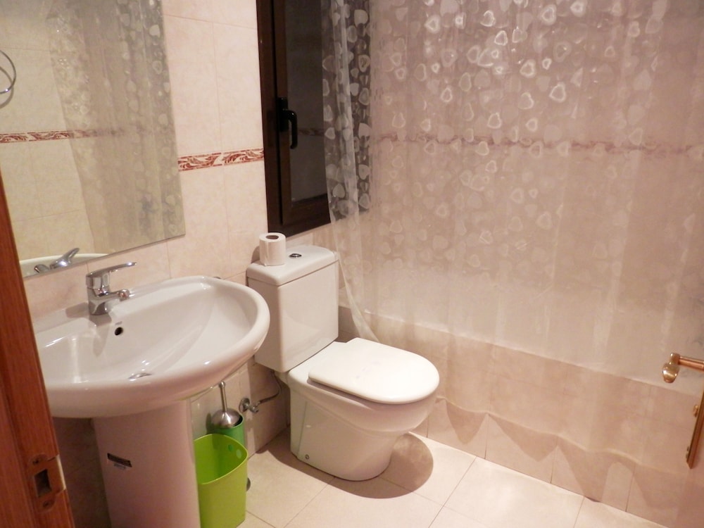 Apartamentos Pantebre 3000 62/64