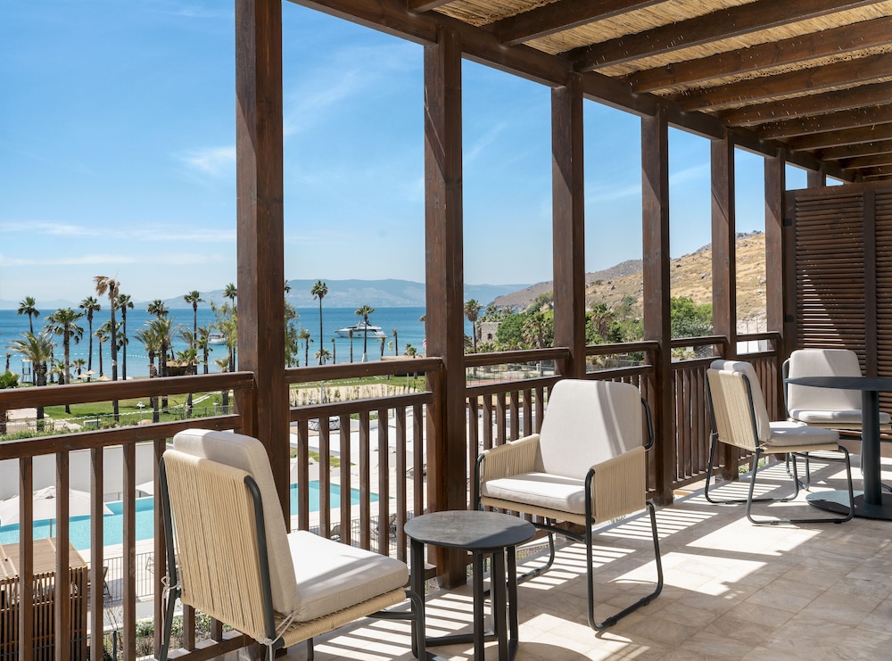 Radisson Collection Hotel Bodrum 60/75