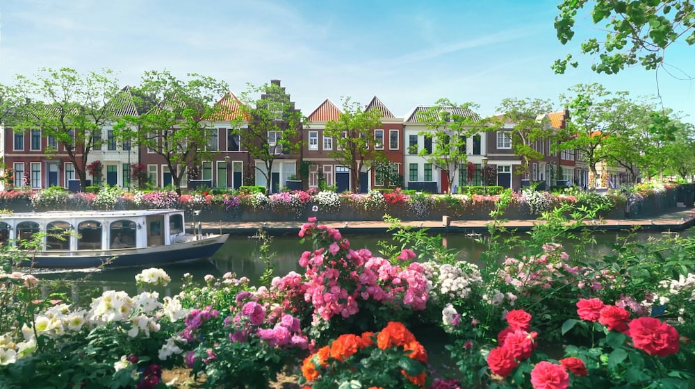 HOTEL ROTTERDAM Huis Ten Bosch 56/60
