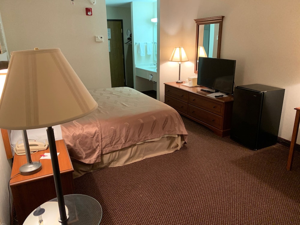 Country Hearth Inn Lomira Hotel 21/48