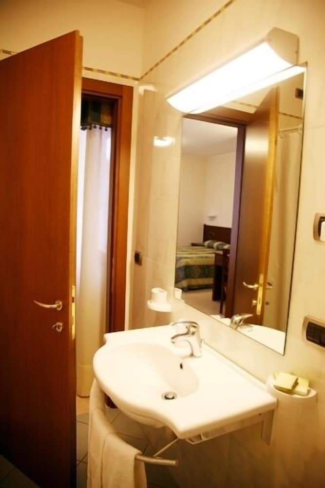 Hotel Tiziana 50/50