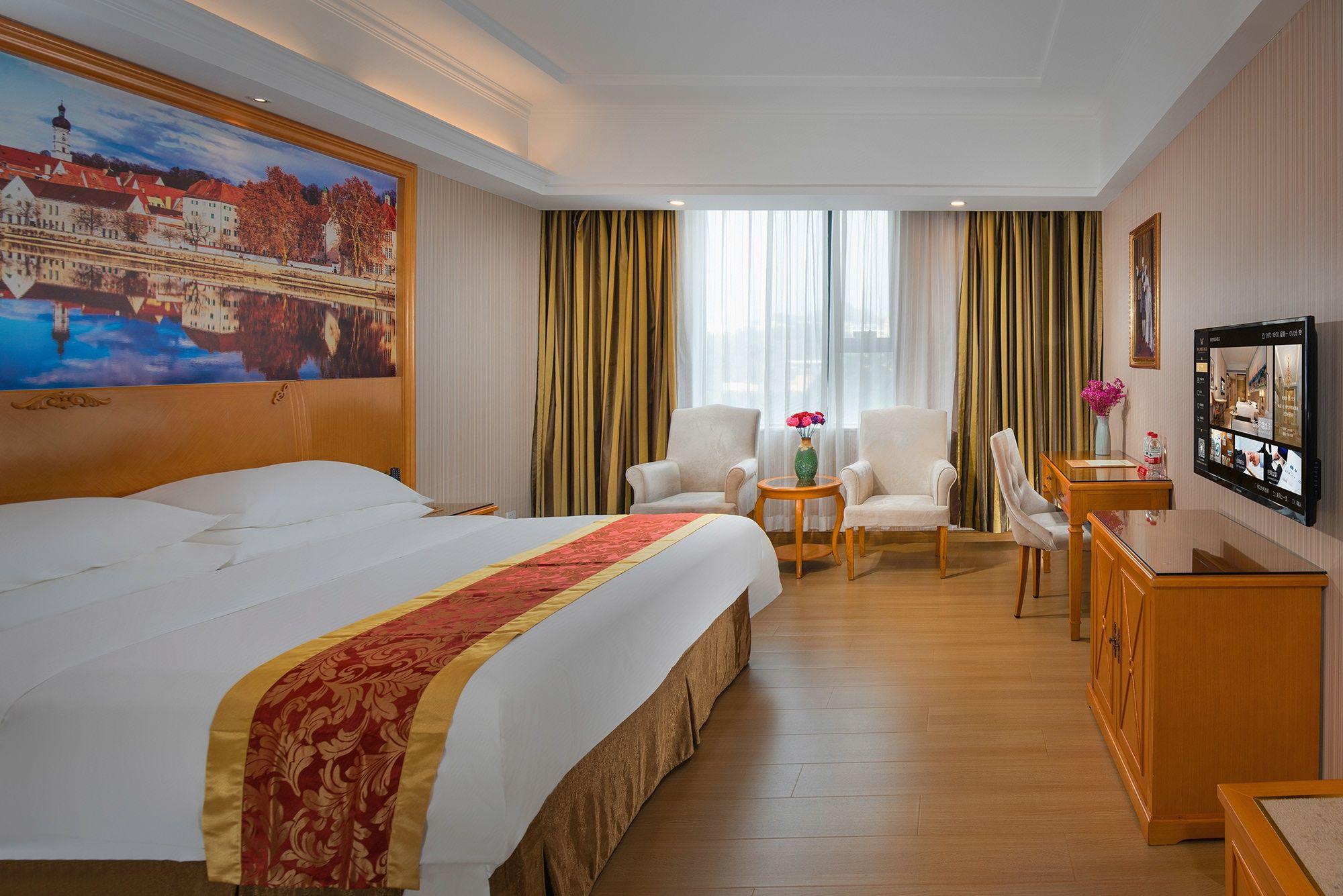 Vienna International Hotel (Shenzhen Jihua Road Shangxue) 25/47