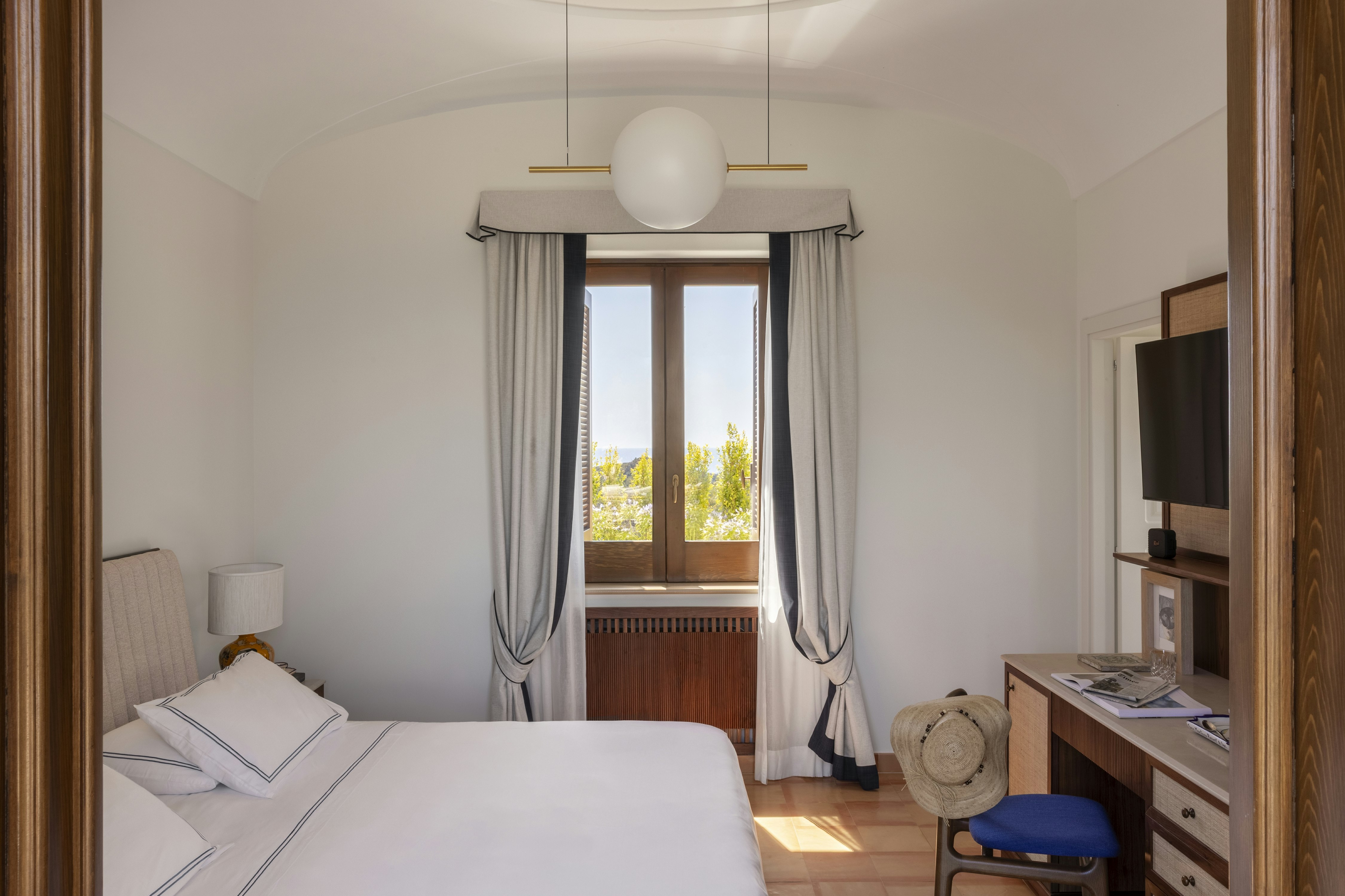 Albergo San Montano 5/54