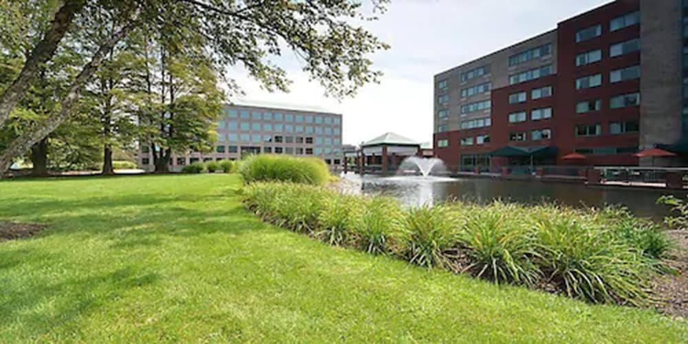 Elimwood Hotel, A Ramada by Wyndham 57/64