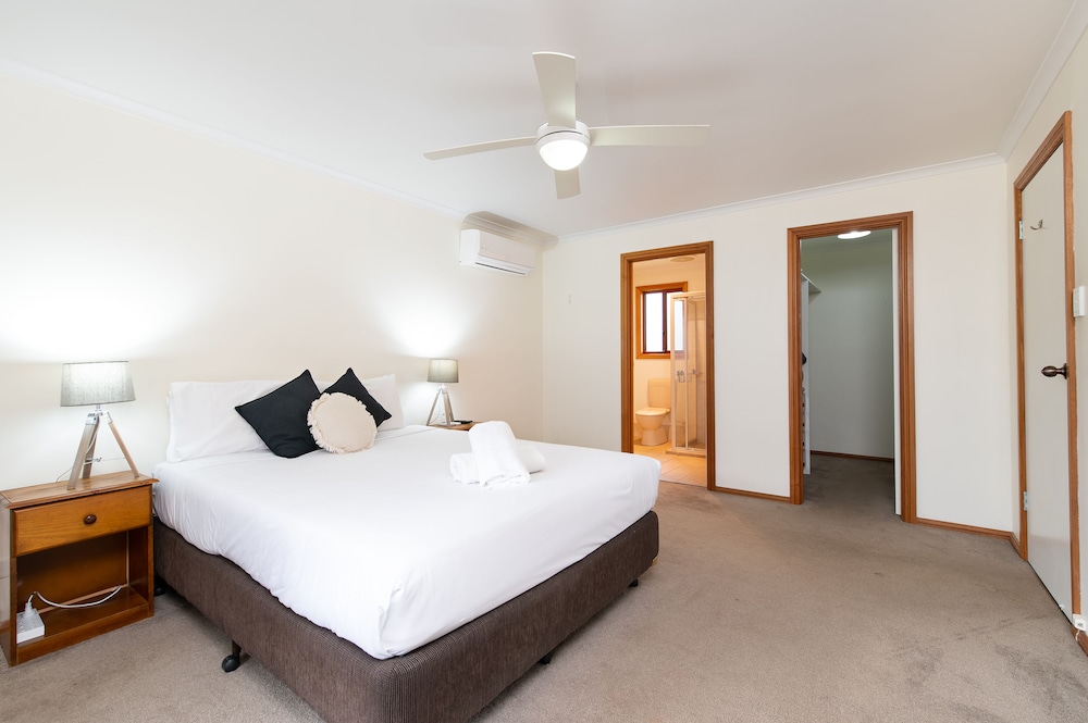 Adelaide Caravan Park 16/67