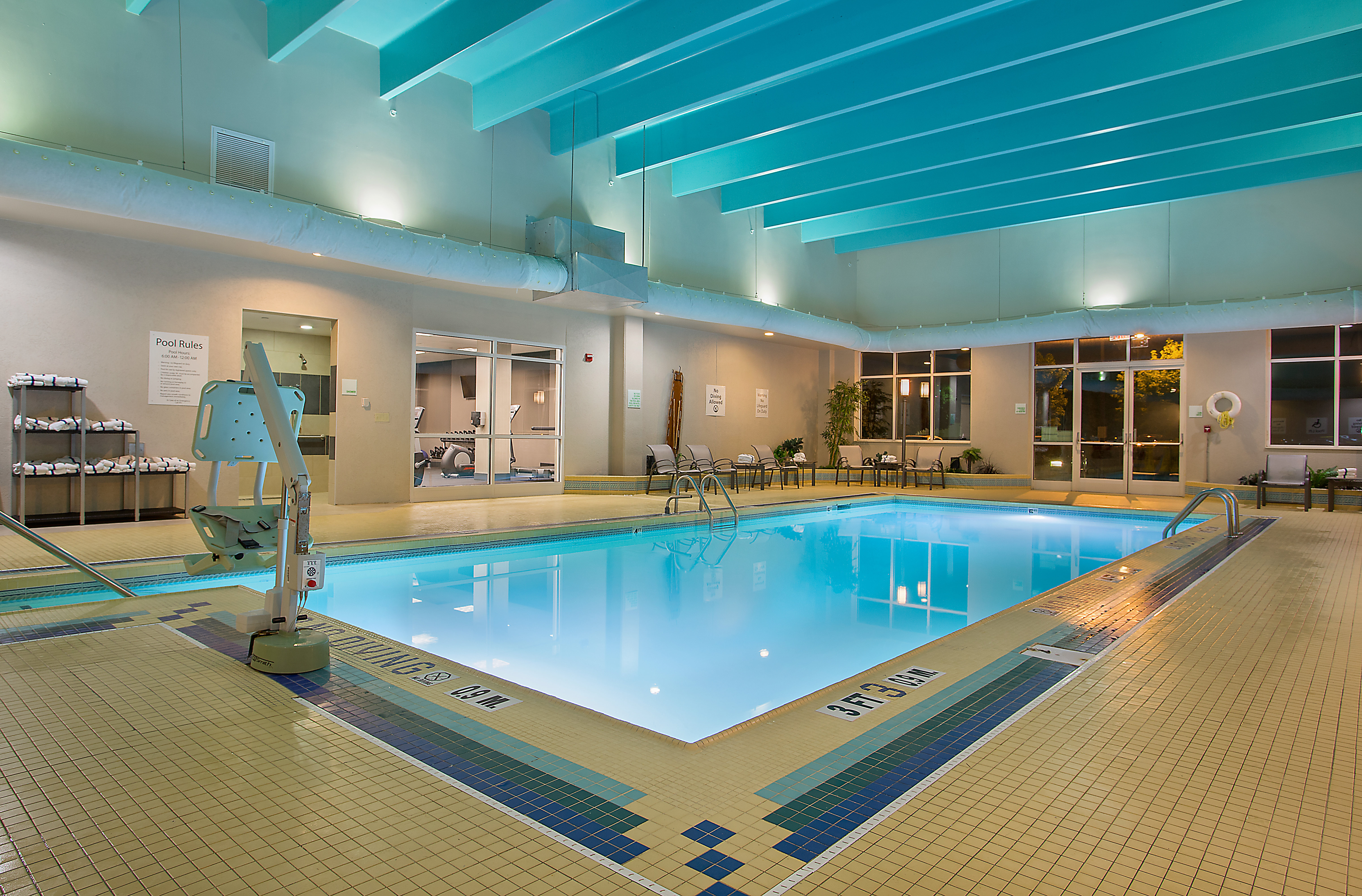 Holiday Inn University Plaza-Bowling Green 34/71