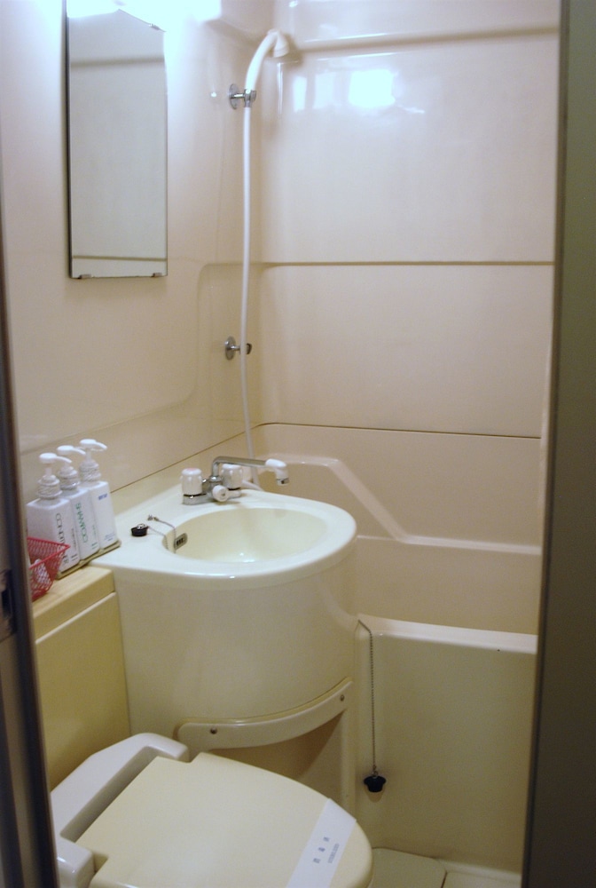 Business Hotel Nissei 38/40