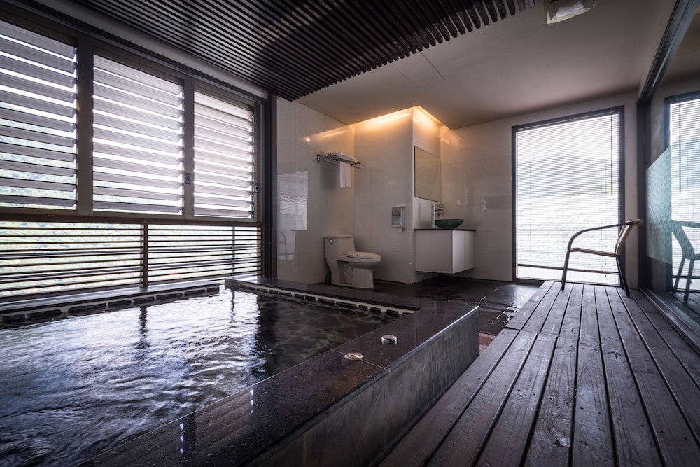 Wulai Sunglyu Spring Resort 15/30