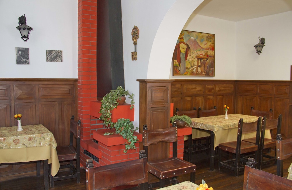 Las Mercedes Hostal Residencial 46/68