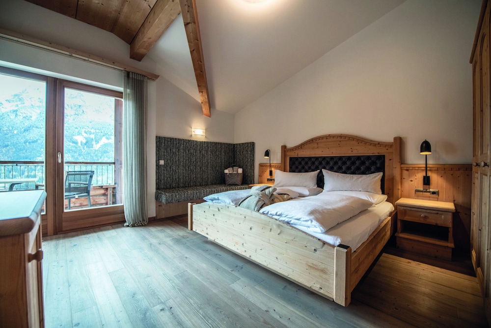 Sonus Alpis - Adults Only 17/50