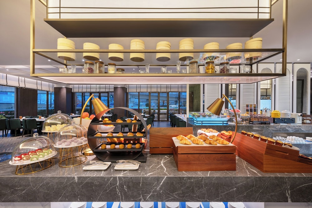 Novotel Shanghai Xuhui Riverside 47/50